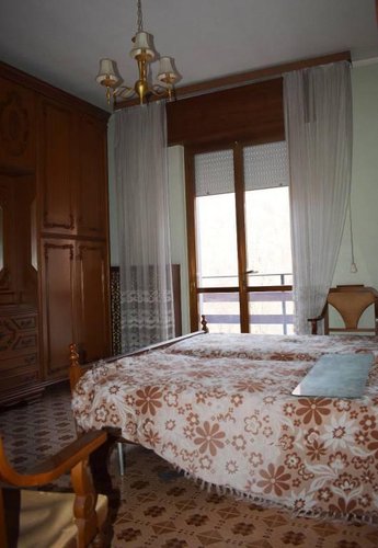 Villa singola su tre livelli Gandino