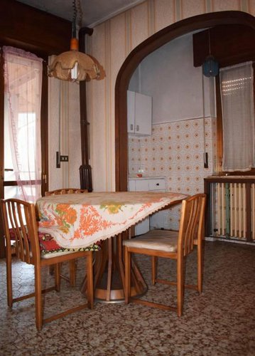 Villa singola su tre livelli Gandino