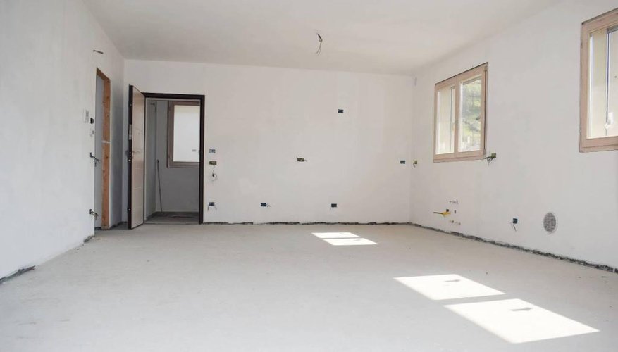 Nuovissimo quadrilocale in villetta Nembro