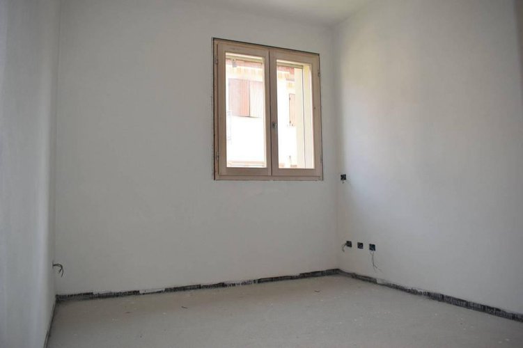 Nuovissimo quadrilocale in villetta Nembro