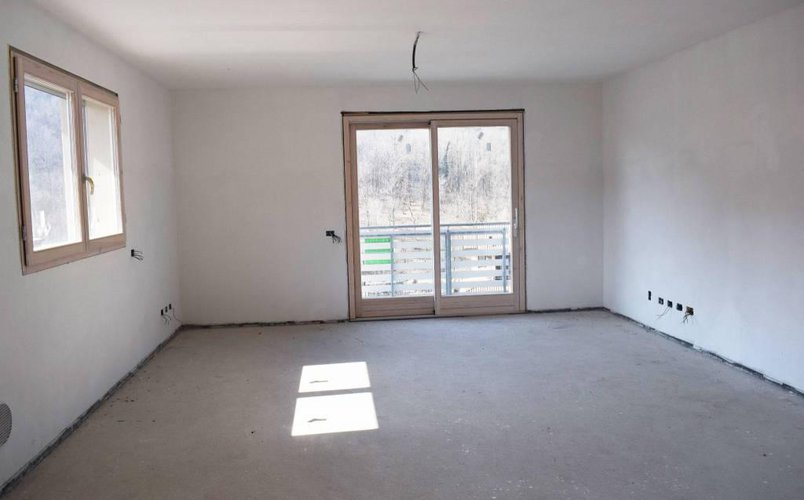 Nuovissimo quadrilocale in villetta Nembro