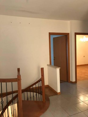 Trilocale in duplex con taverna e giardino privato Torre Boldone