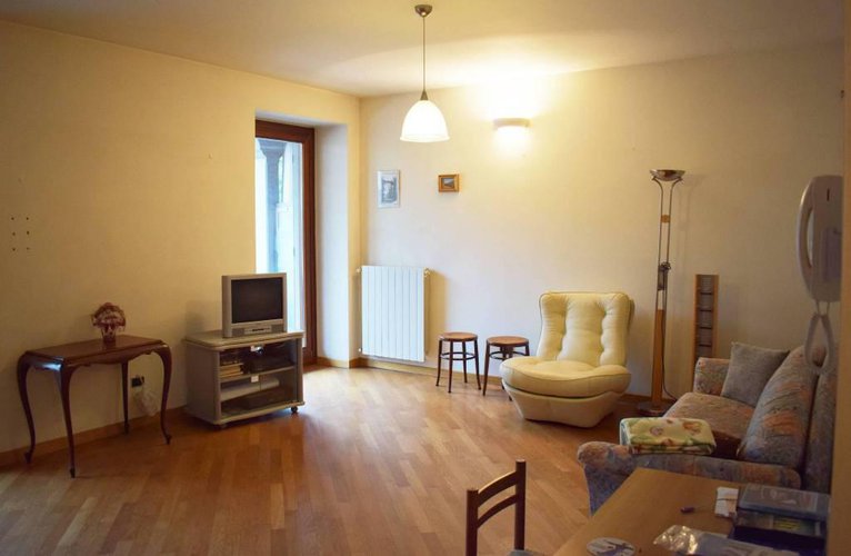 Trilocale ristrutturato a nuovo Albino