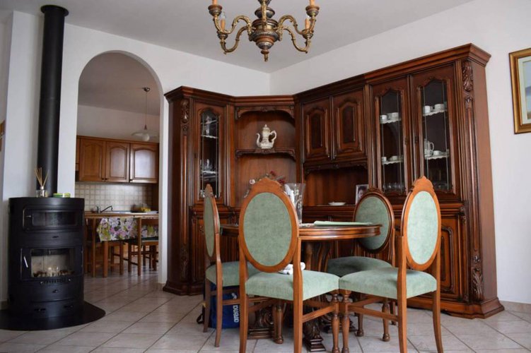 Villa singola come nuova con giardino privato Albino