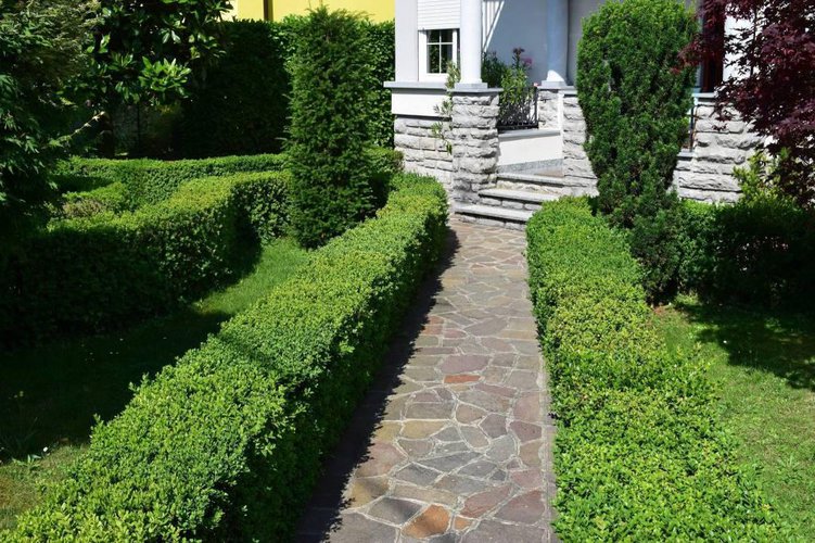 Stupenda villa singola con giardino privato Gandino