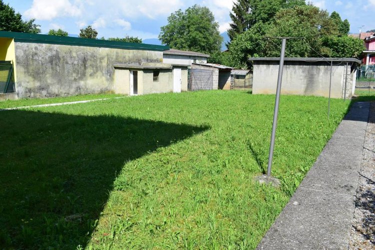 Stupenda villa singola con giardino privato Gandino