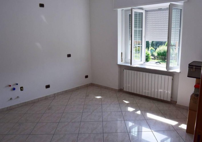 Stupenda villa singola con giardino privato Gandino