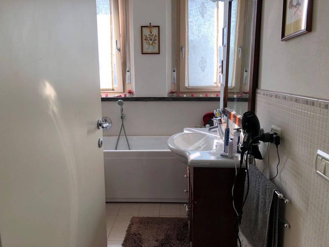 Grazioso trilocale con doppi servizi e terrazza vivibile. Seriate