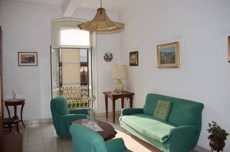 Grande trilocale con terrazzo vivibile Nembro