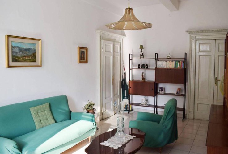 Grande trilocale con terrazzo vivibile Nembro