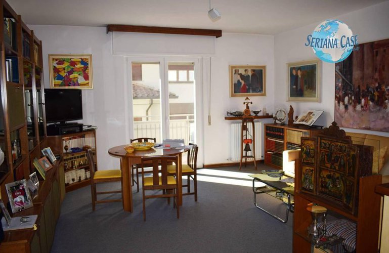 Quadrilocale abitabile subito, centralissimo. Vero affare!!! Albino