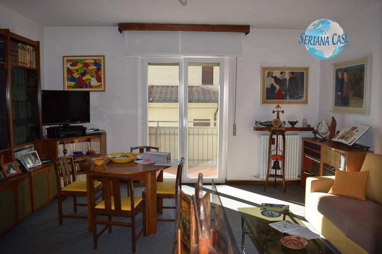 Quadrilocale abitabile subito, centralissimo. Vero affare!!! Albino