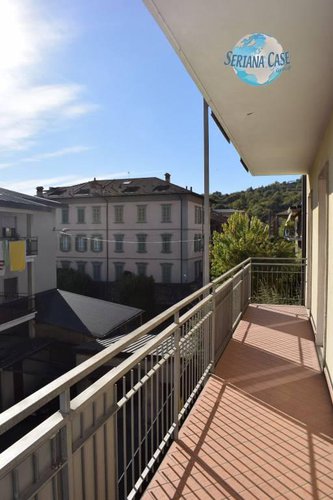 Quadrilocale abitabile subito, centralissimo. Vero affare!!! Albino