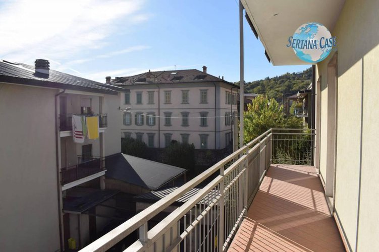 Quadrilocale abitabile subito, centralissimo. Vero affare!!! Albino