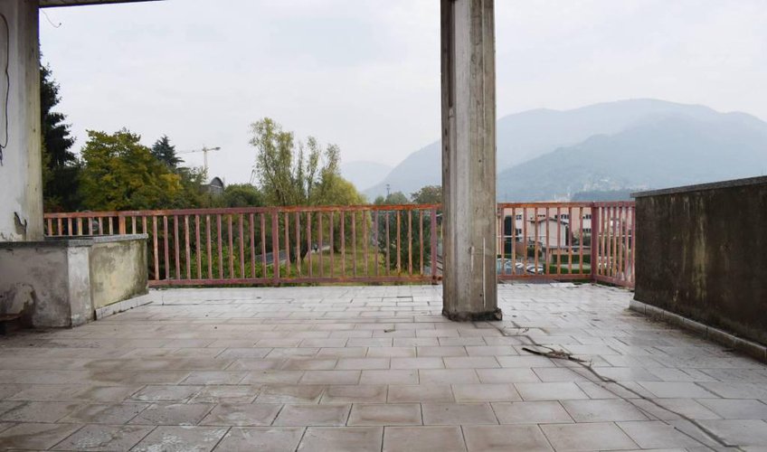 Attico pentalocale, terrazza vivibile di 100 mt Nembro
