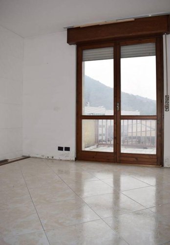 Attico pentalocale, terrazza vivibile di 100 mt Nembro