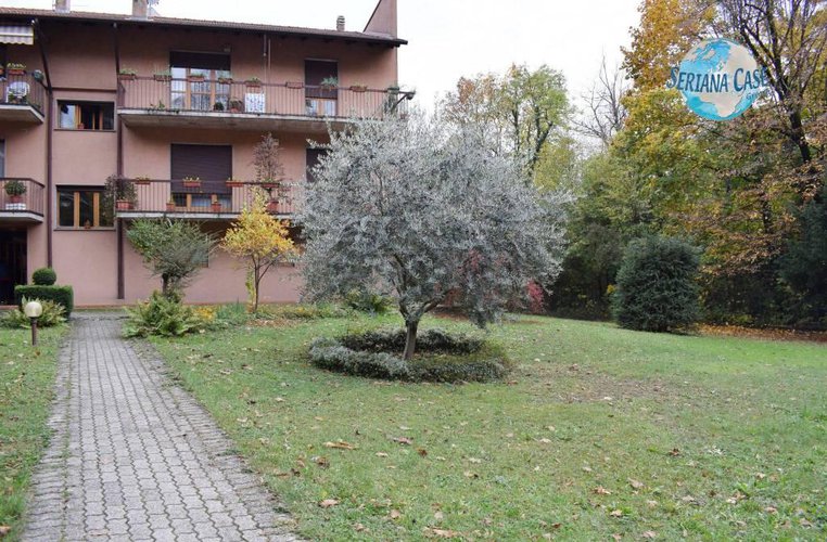 Bilocale abitabile da subito, arredato! Nembro