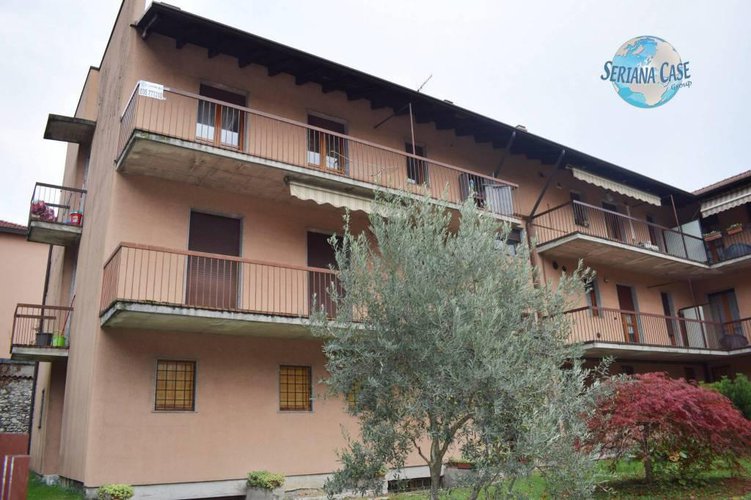 Bilocale abitabile da subito, arredato! Nembro