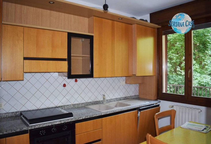 Quadrilocale in duplex con box e posto auto coperto Albino