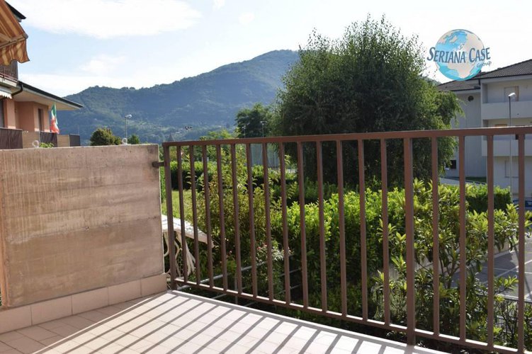 Quadrilocale in duplex con box e posto auto coperto Albino