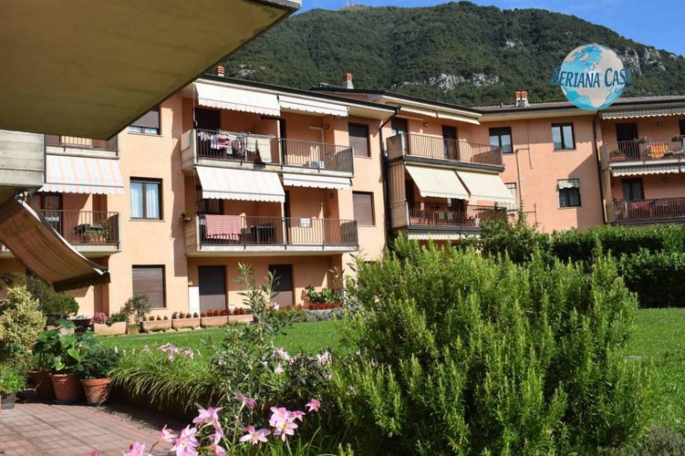 Quadrilocale in duplex con box e posto auto coperto Albino