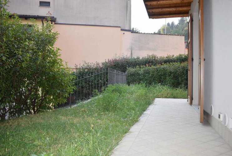 Nuovissimo trilocale con giardino!