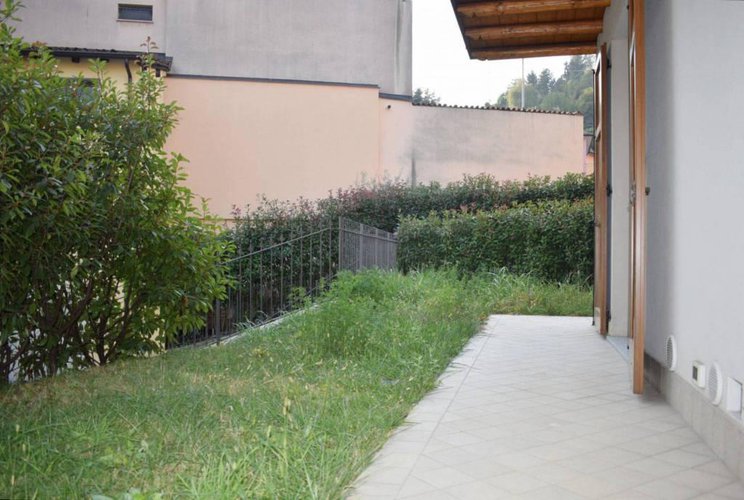 Nuovissimo trilocale con giardino! Nembro