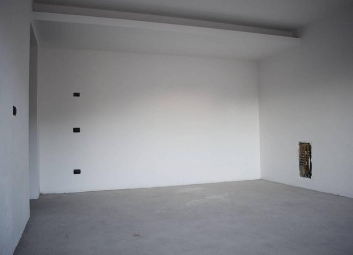 Bilocale ristrutturato a nuovo ! Nembro