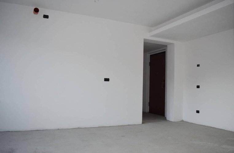 Bilocale ristrutturato a nuovo ! Nembro