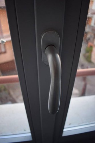 Bilocale ristrutturato a nuovo ! Nembro