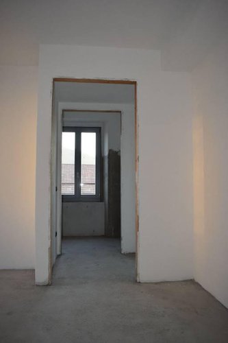 Bilocale ristrutturato a nuovo ! Nembro