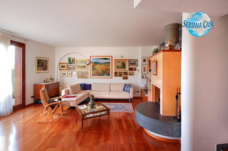 Splendida villa a schiera, come nuova! Nembro