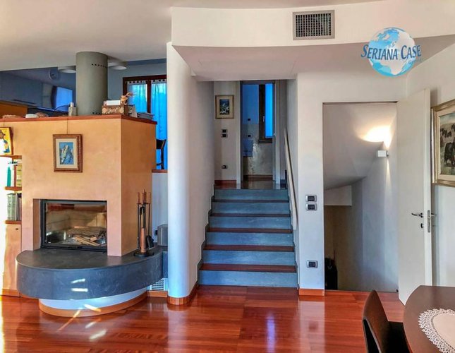 Splendida villa a schiera, come nuova! Nembro