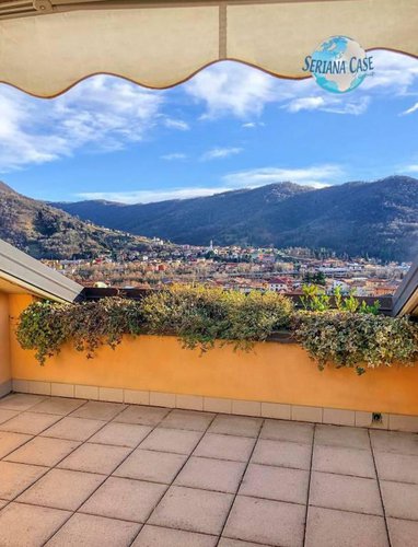 Splendida villa a schiera, come nuova! Nembro