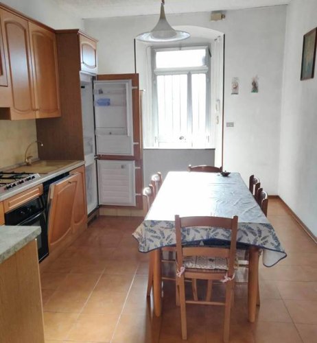 Bilocale con cucina separata, abitabile subito! Nembro