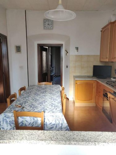 Bilocale con cucina separata, abitabile subito! Nembro