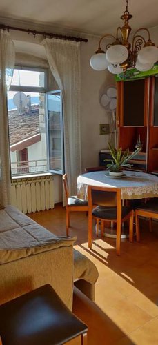 Bilocale con cucina separata, abitabile subito! Nembro