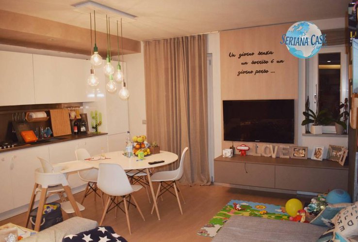 Trilocale ristrutturato a nuovo, balcone vivibile Albino