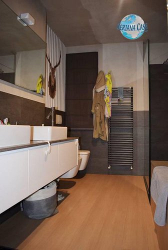 Trilocale ristrutturato a nuovo, balcone vivibile Albino