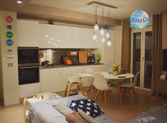 Trilocale ristrutturato a nuovo, balcone vivibile Albino