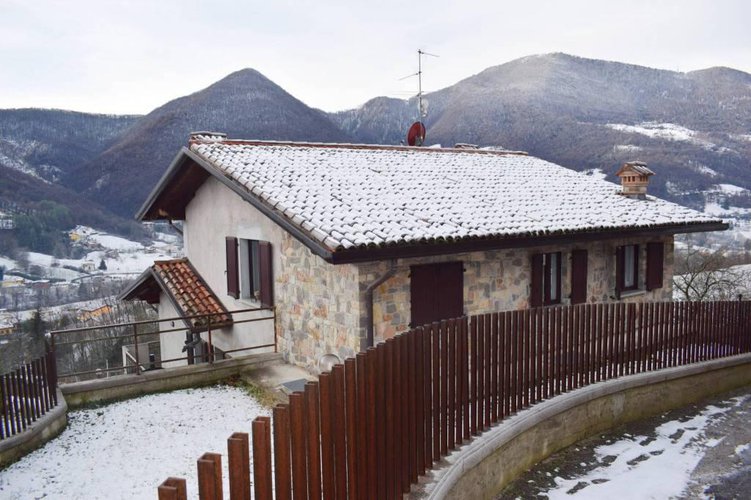 Splendida villa singola, unica nel suo genere! Albino