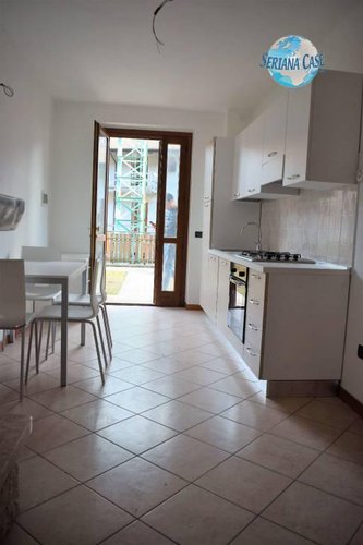 Trilocale con giardino privato, possibilità box singolo. Ponte Nossa