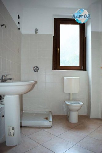 Trilocale con giardino privato, possibilità box singolo. Ponte Nossa