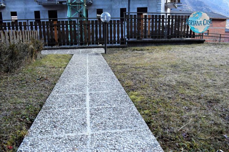 Trilocale con giardino privato, possibilità box singolo. Ponte Nossa