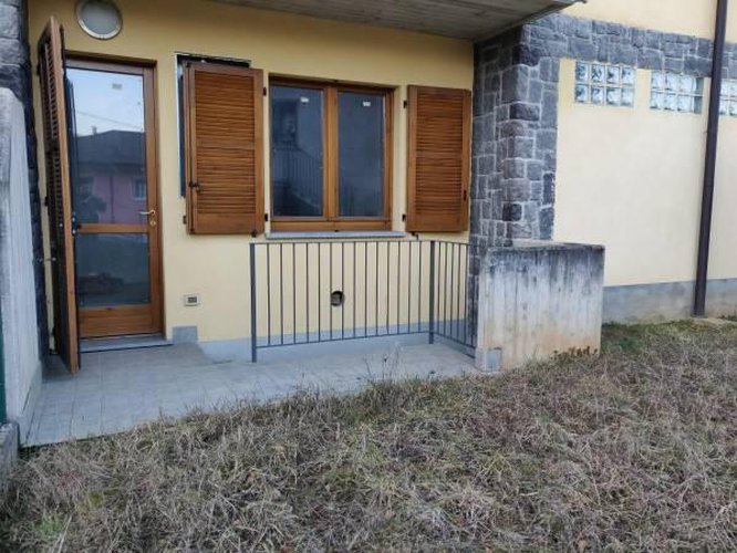 Villa a Schiera Gazzaniga