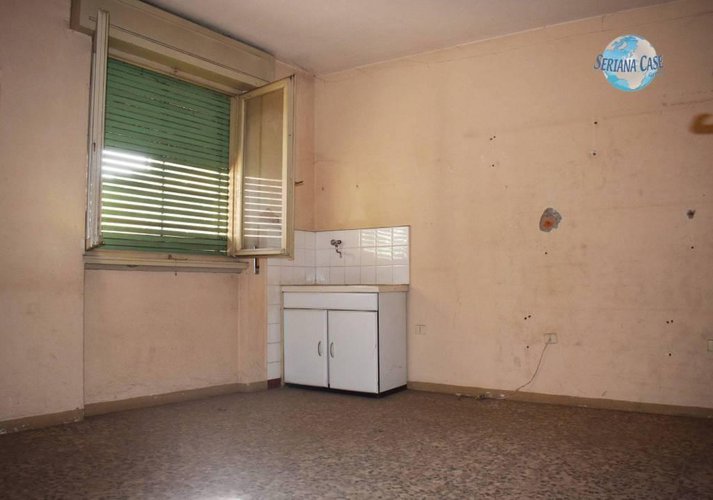 Porzione di casa da ristrutturare, ottimo potenziale! Albino