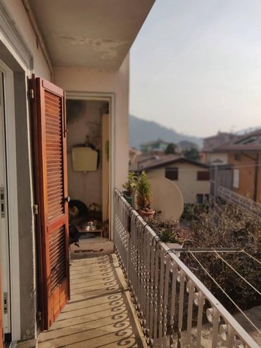 Bilocale completamente ristrutturato a nuovo! Nembro