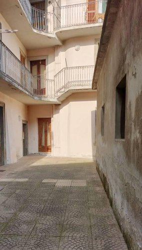 Bilocale completamente ristrutturato a nuovo! Nembro