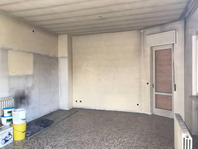 Quadrilocale parzialmente da rivedere, ottimo prezzo ! Nembro