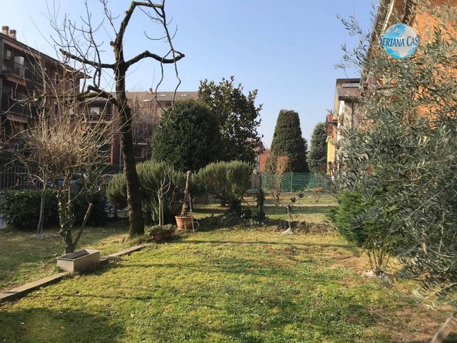 Quadrilocale ultimo piano con porzione di giardino Alzano Lombardo